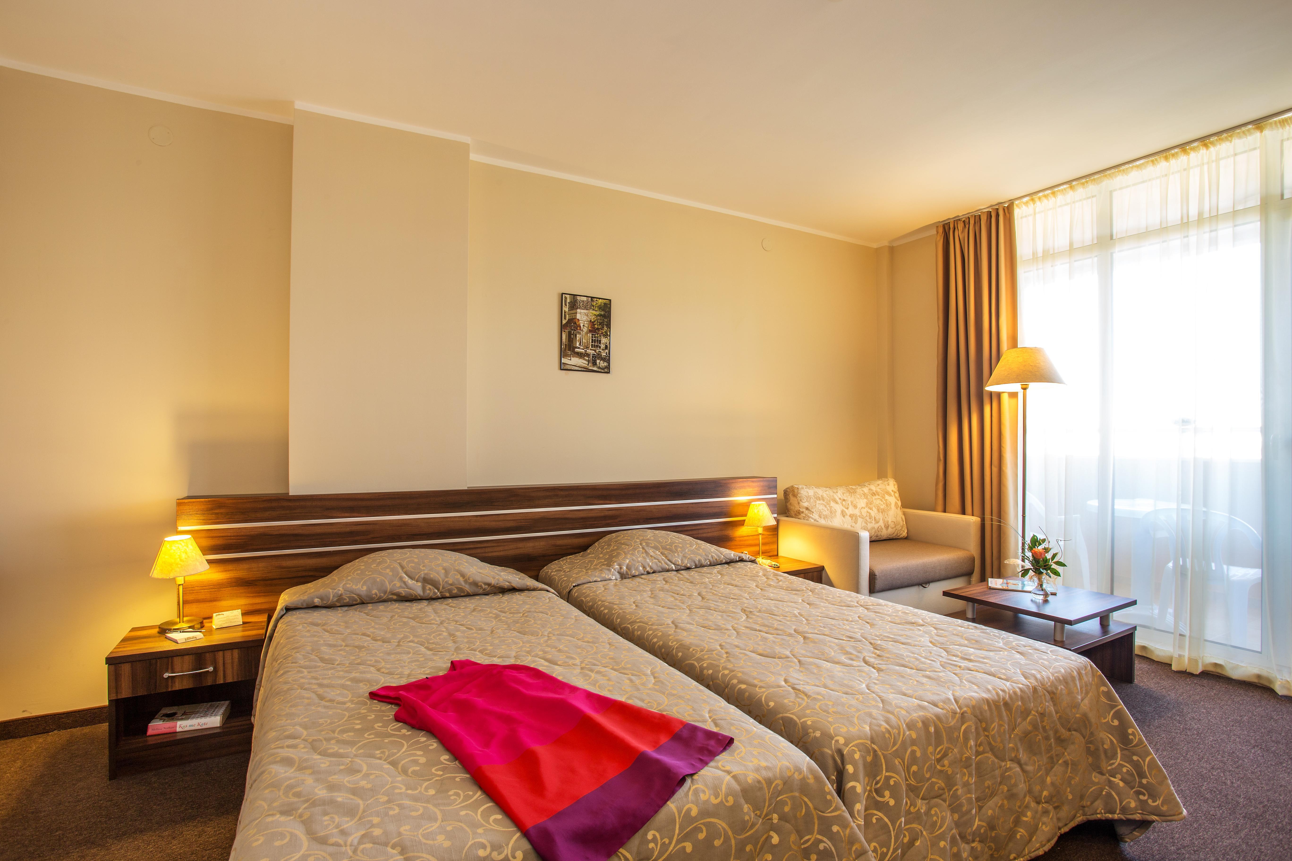 Hotel Laguna Park & Aqua Club Slăntjev Brjag Exteriör bild