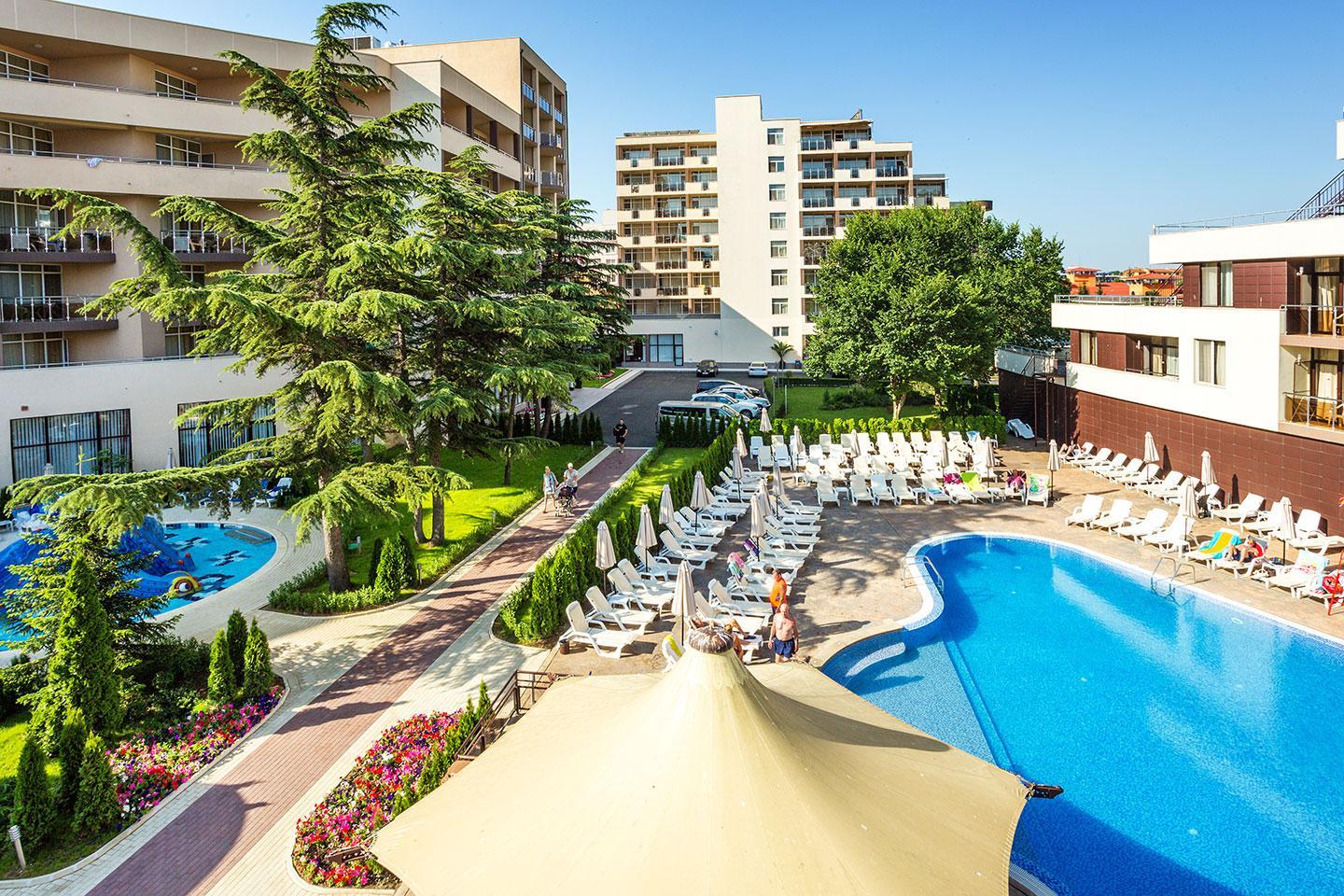 Hotel Laguna Park & Aqua Club Slăntjev Brjag Exteriör bild
